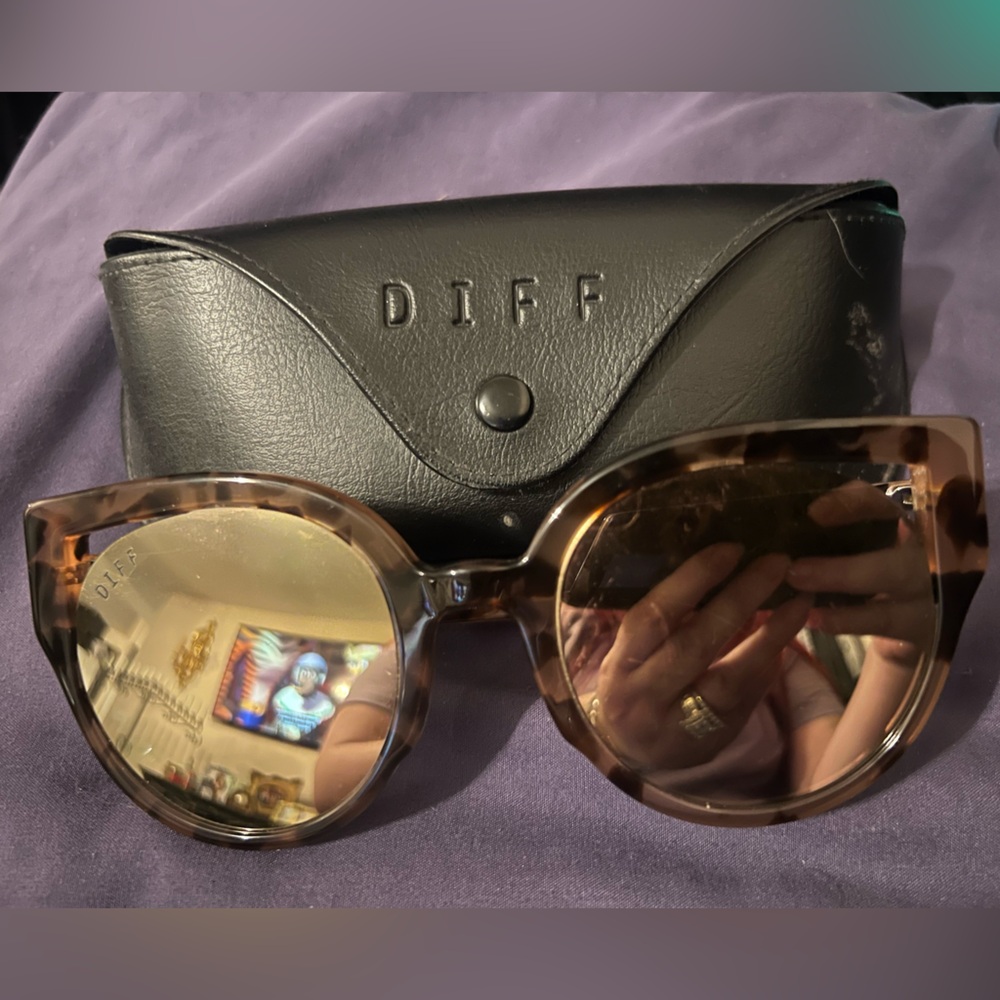Diff Eyewear Brown and Black Oversized Sunglasses